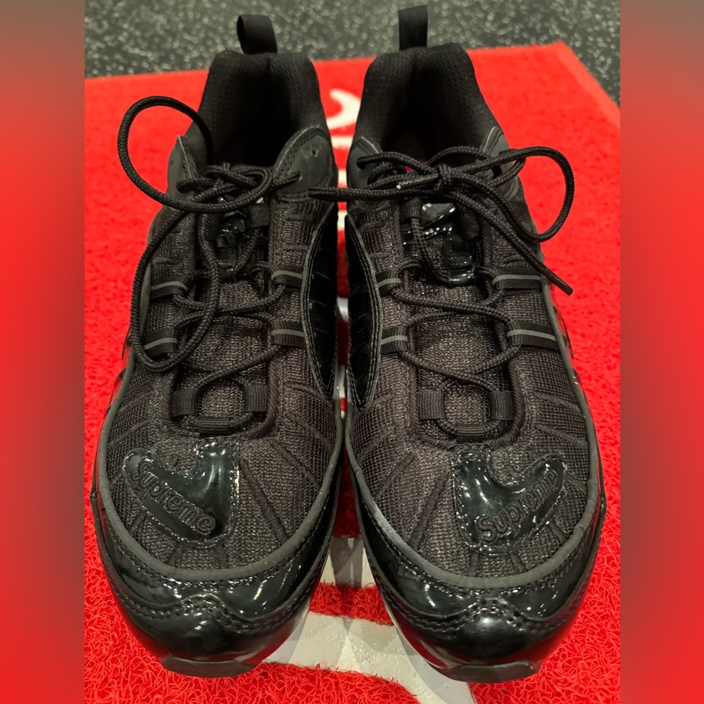 Supreme x Air Max 98 ‘Black’